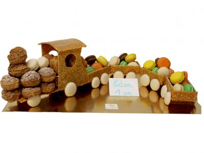 Train choux craquelin et wagons macarons